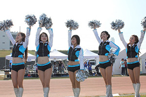 IBM BigBlue Cheerleaders3