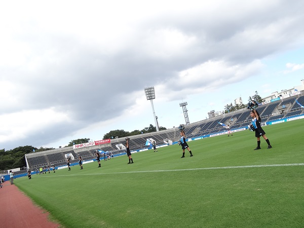 横浜FCチアスクールF！リーダーズ-新横浜-2