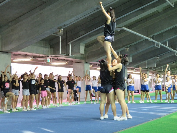cheerland_0603_workshop_cheerleading_stunts