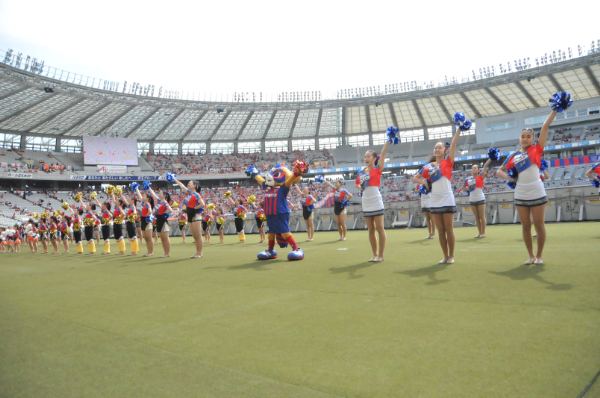 FC東京・ホームゲームに200名のチアリーダーが登場！②いよいよ本番