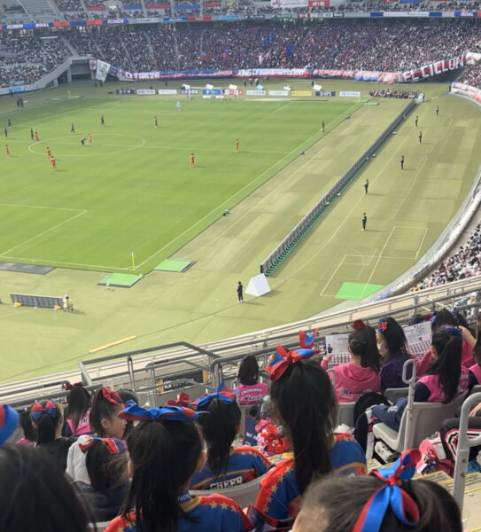 FC東京・ホームゲームに200名のチアリーダーが登場！③スタンドから応援